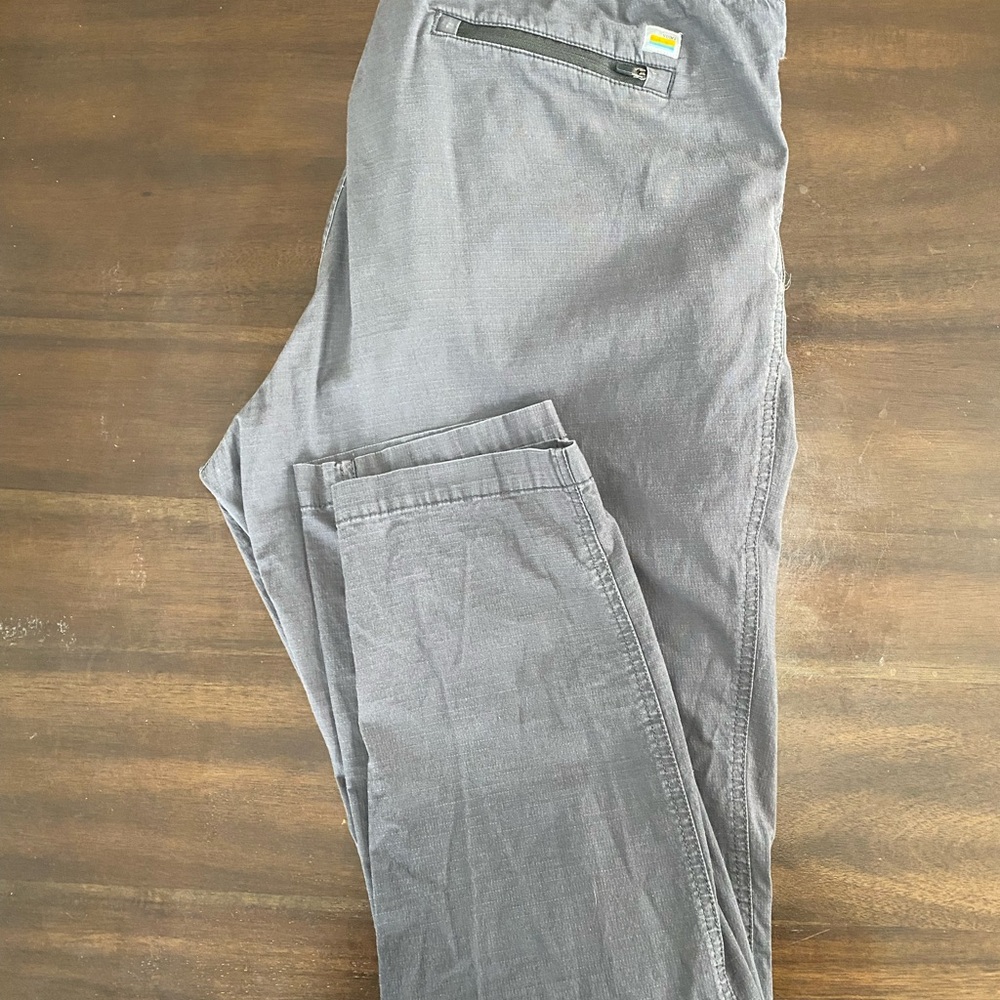 Vuori Men's Charcoal Ripstop Pant